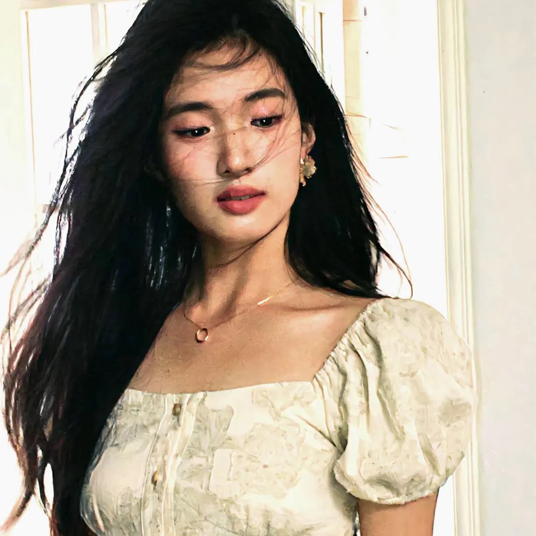 女教师 封面